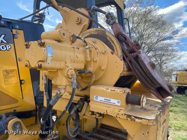 image for item JN9265 2013 John Deere 700K  pipelayer