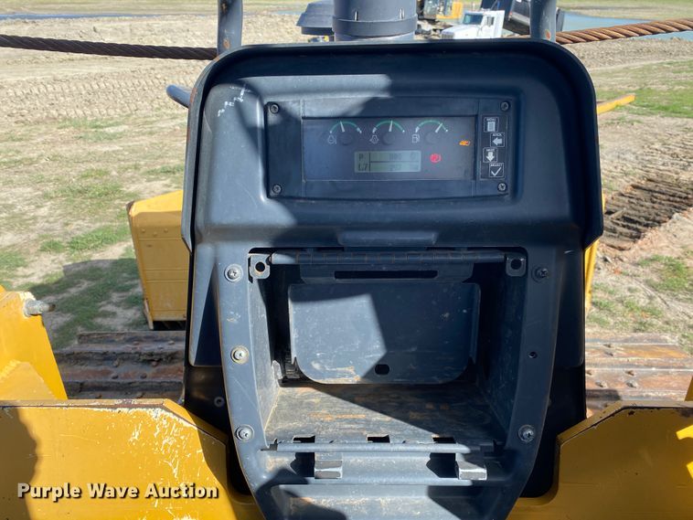 image for item JN9265 2013 John Deere 700K  pipelayer