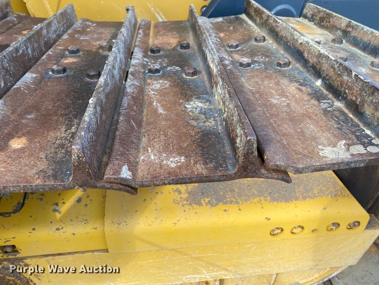 image for item JN9265 2013 John Deere 700K  pipelayer