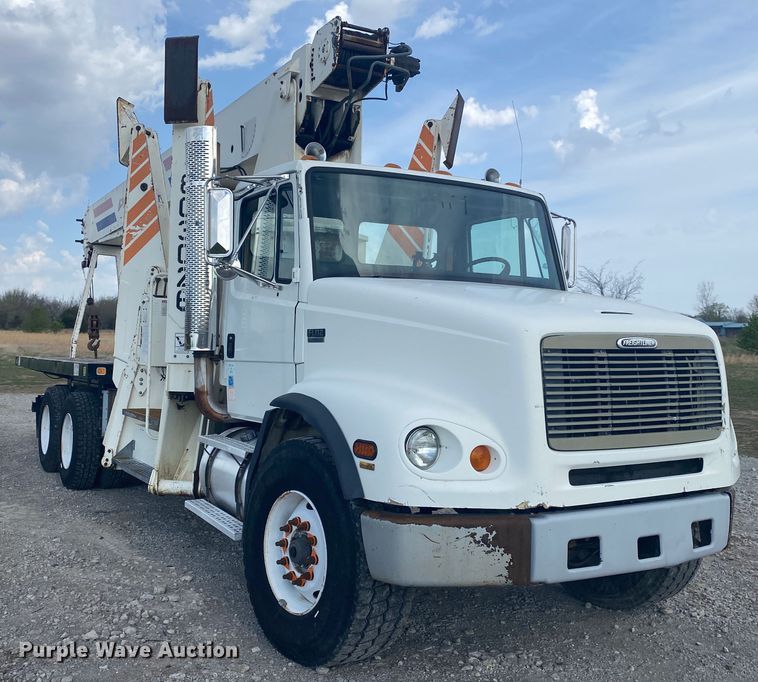 image for item JN9285 1998 Freightliner FL112  crane truck