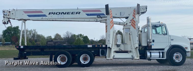 image for item JN9285 1998 Freightliner FL112  crane truck