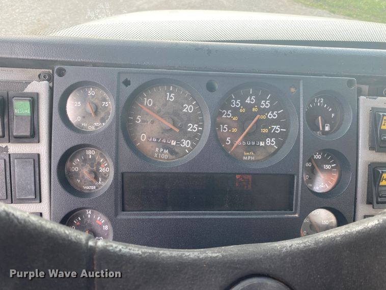 image for item JN9285 1998 Freightliner FL112  crane truck