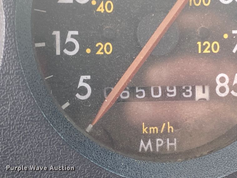 image for item JN9285 1998 Freightliner FL112  crane truck