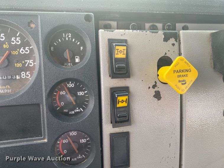 image for item JN9285 1998 Freightliner FL112  crane truck