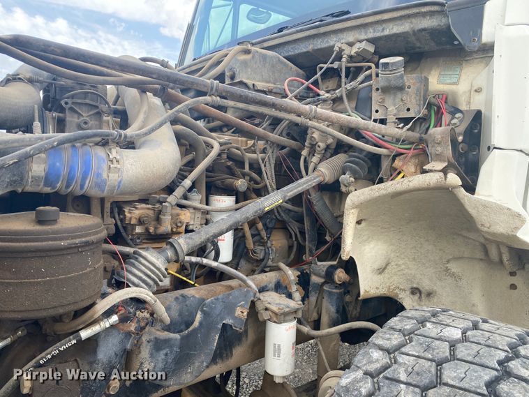 image for item JN9285 1998 Freightliner FL112  crane truck