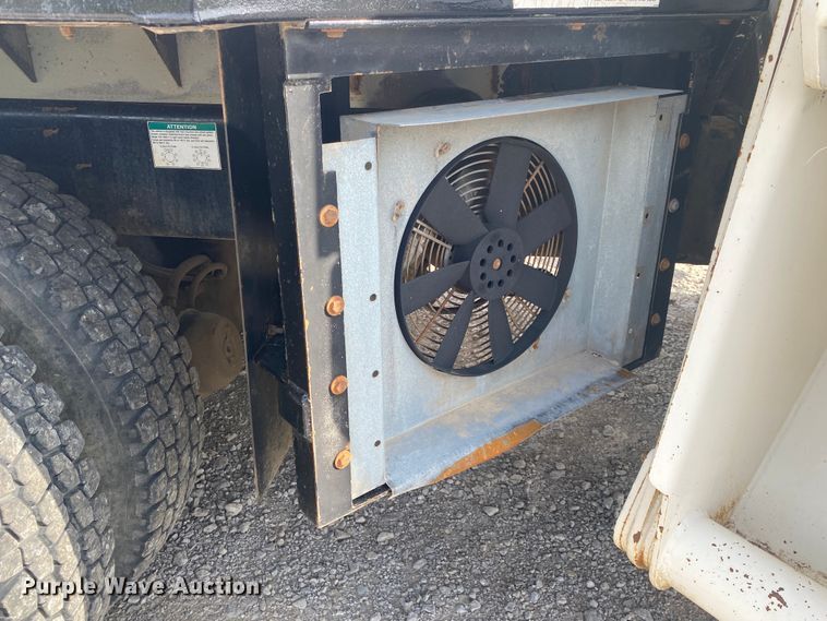 image for item JN9285 1998 Freightliner FL112  crane truck