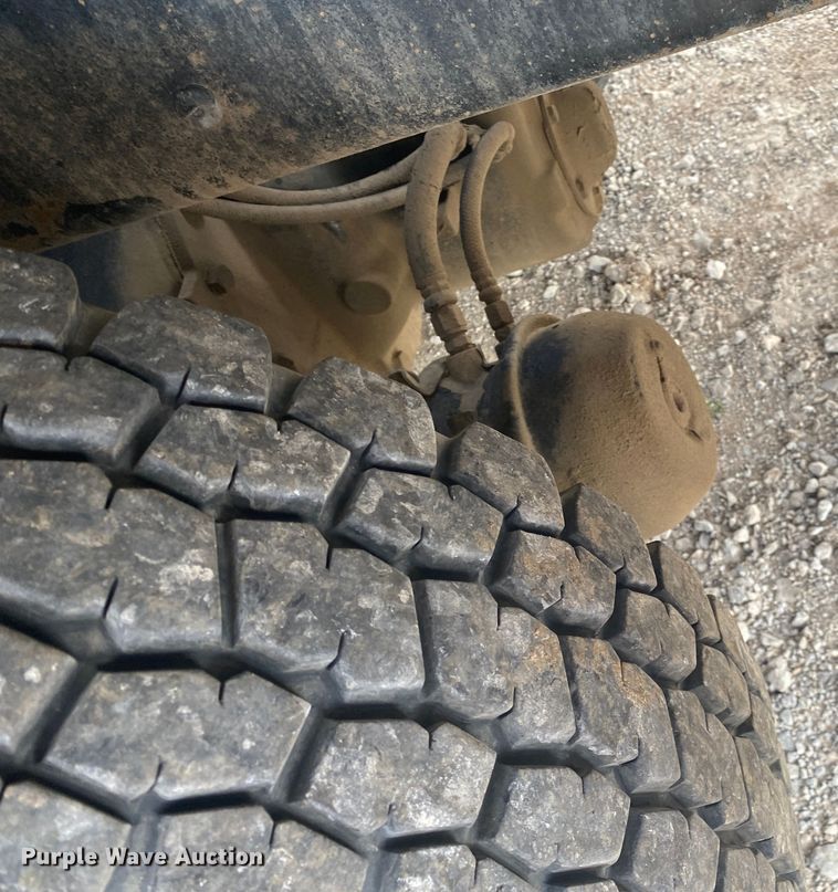 image for item JN9285 1998 Freightliner FL112  crane truck