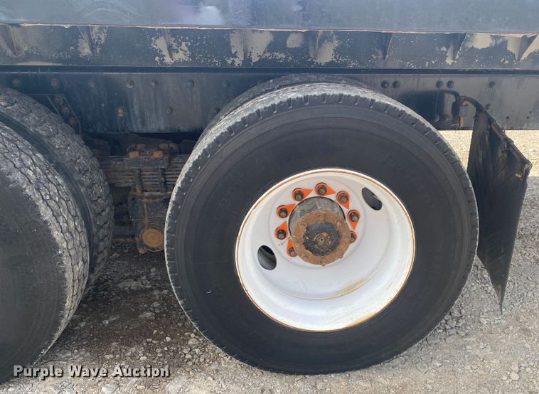 image for item JN9285 1998 Freightliner FL112  crane truck