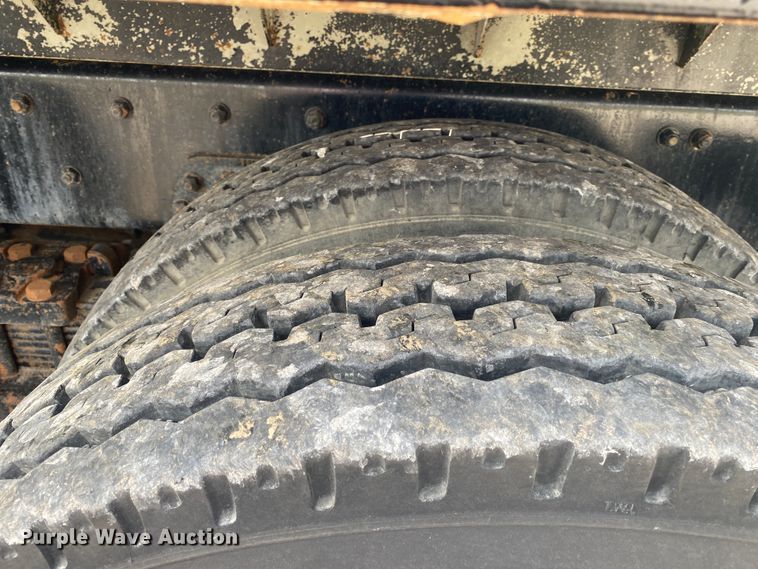 image for item JN9285 1998 Freightliner FL112  crane truck