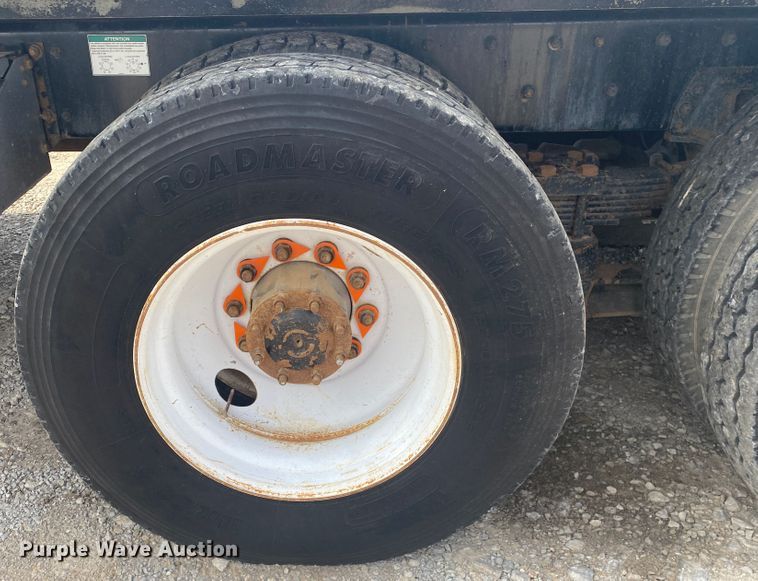 image for item JN9285 1998 Freightliner FL112  crane truck