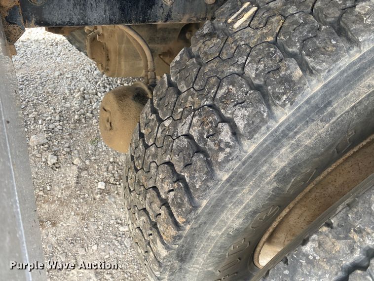 image for item JN9285 1998 Freightliner FL112  crane truck