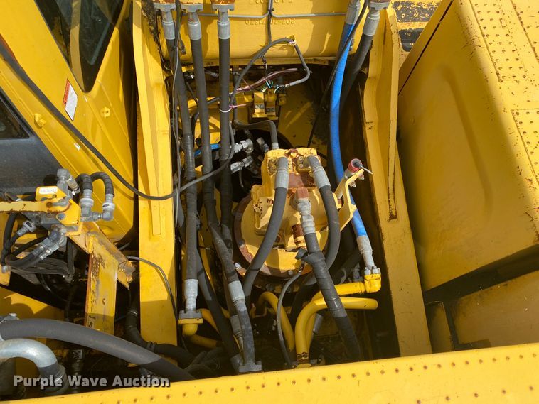 image for item JN9290 2012 Komatsu PC360LC-10  excavator