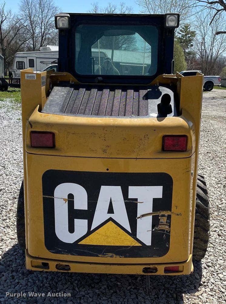 image for item JR9836 2014 Caterpillar 226B3  skid steer loader