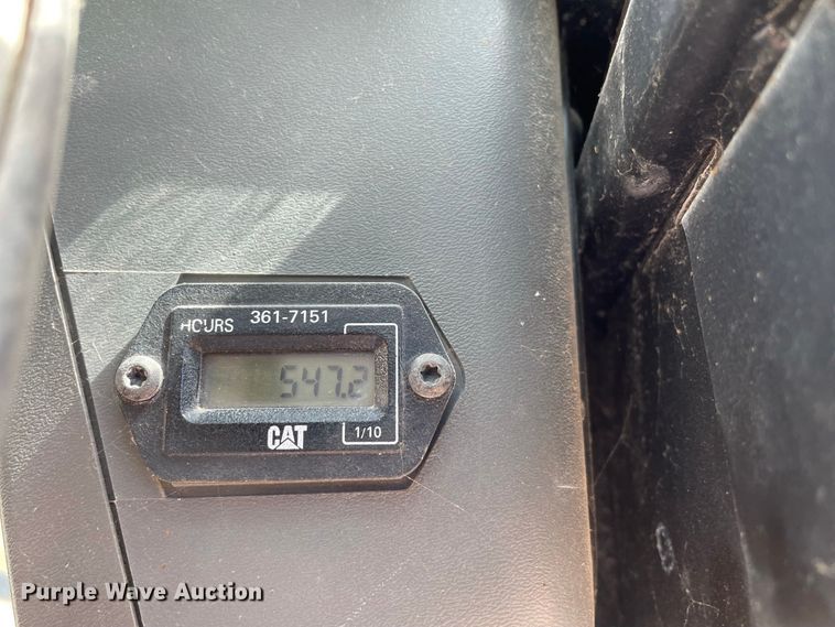 image for item JR9836 2014 Caterpillar 226B3  skid steer loader