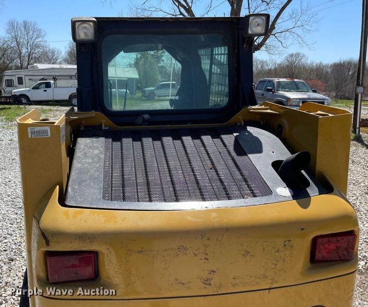 image for item JR9836 2014 Caterpillar 226B3  skid steer loader