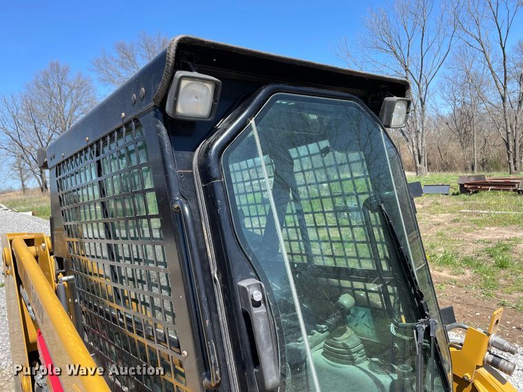 image for item JR9836 2014 Caterpillar 226B3  skid steer loader