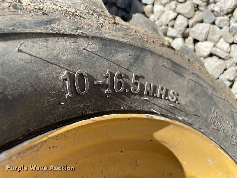 image for item JR9836 2014 Caterpillar 226B3  skid steer loader