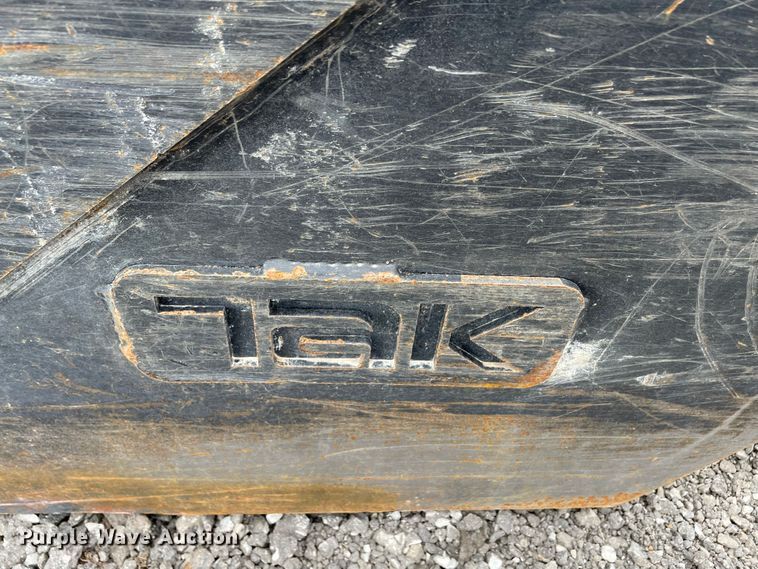 image for item JR9837 Takeuchi  76"W skid steer bucket