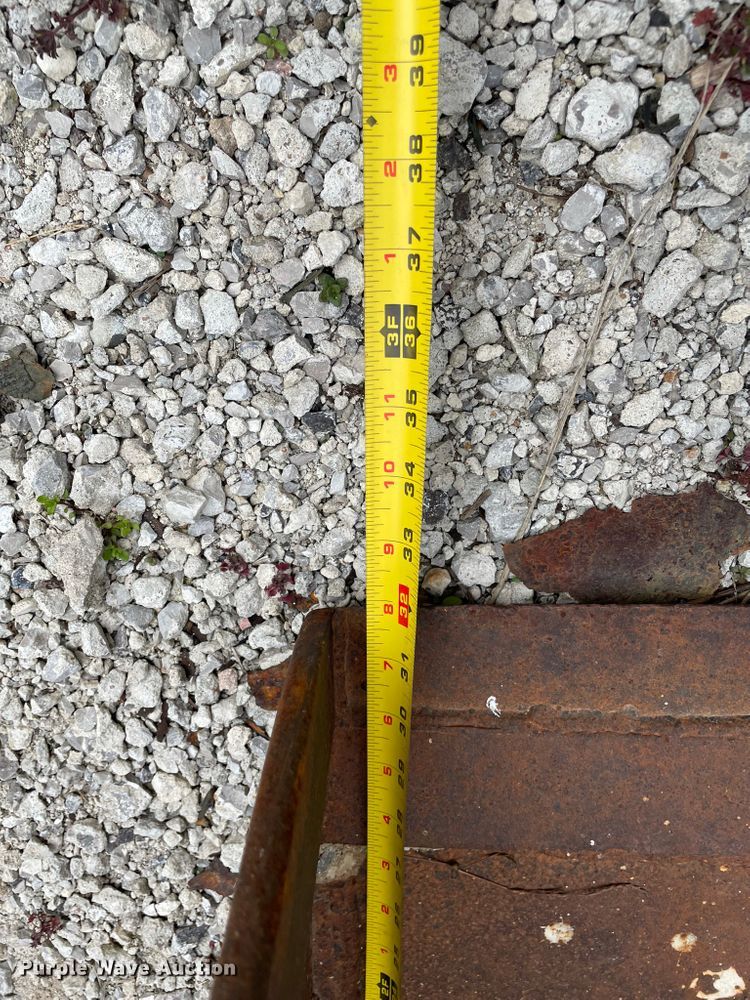 image for item JR9838 60"W skid steer bucket