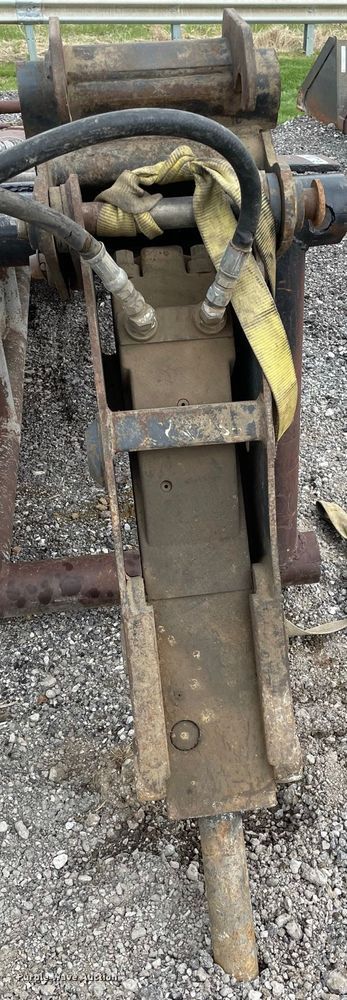 image for item JR9846 Bobcat  breaker