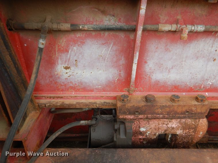 image for item JS9610 1983 MKT V30 vibratory hammer