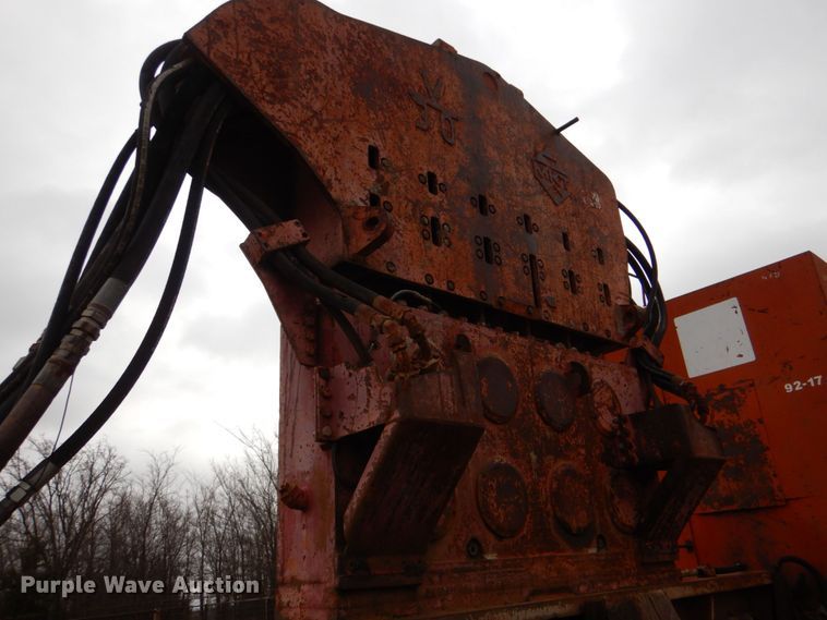 image for item JS9610 1983 MKT V30 vibratory hammer