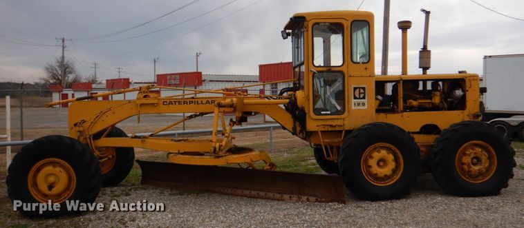 image for item JS9659 1967 Caterpillar 120  rigid frame motor grader