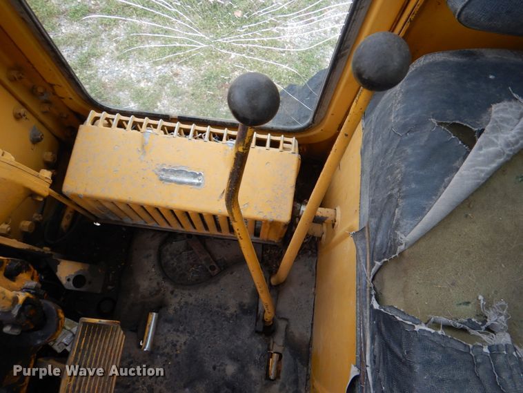 image for item JS9659 1967 Caterpillar 120  rigid frame motor grader