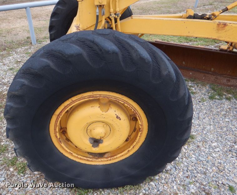 image for item JS9659 1967 Caterpillar 120  rigid frame motor grader