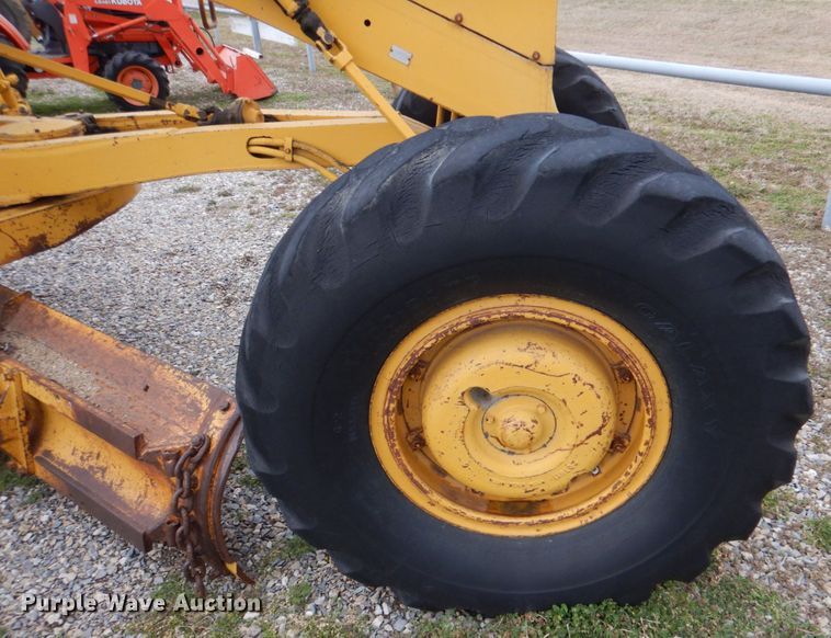 image for item JS9659 1967 Caterpillar 120  rigid frame motor grader