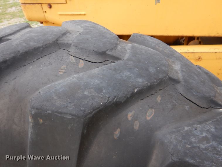 image for item JS9659 1967 Caterpillar 120  rigid frame motor grader