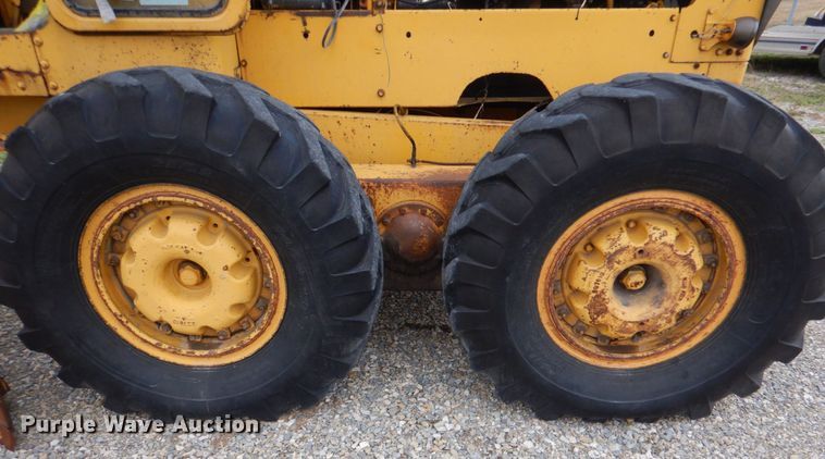 image for item JS9659 1967 Caterpillar 120  rigid frame motor grader