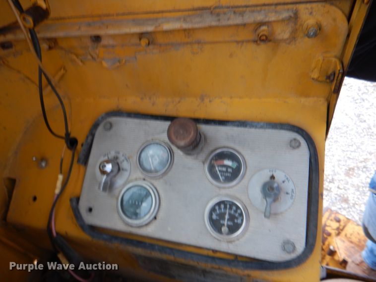 image for item JS9659 1967 Caterpillar 120  rigid frame motor grader