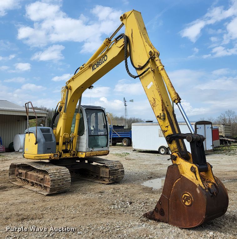 image for item KE9739 2005 Kobelco SK135SRLC-1E  excavator