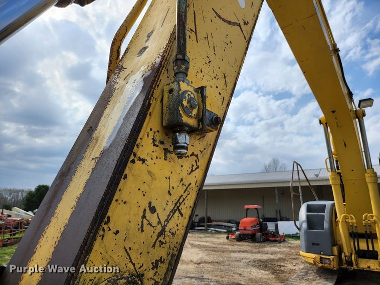 image for item KE9739 2005 Kobelco SK135SRLC-1E  excavator