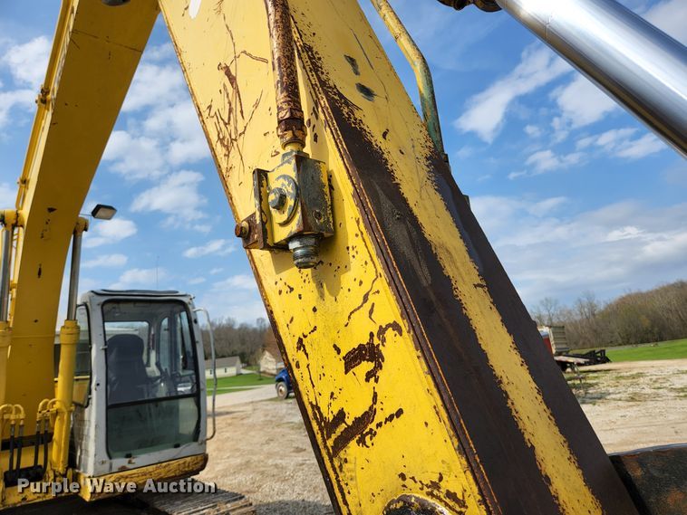 image for item KE9739 2005 Kobelco SK135SRLC-1E  excavator