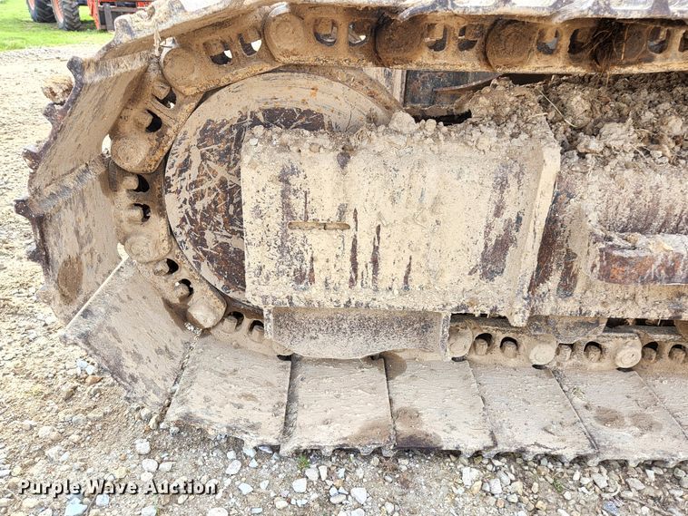 image for item KE9739 2005 Kobelco SK135SRLC-1E  excavator