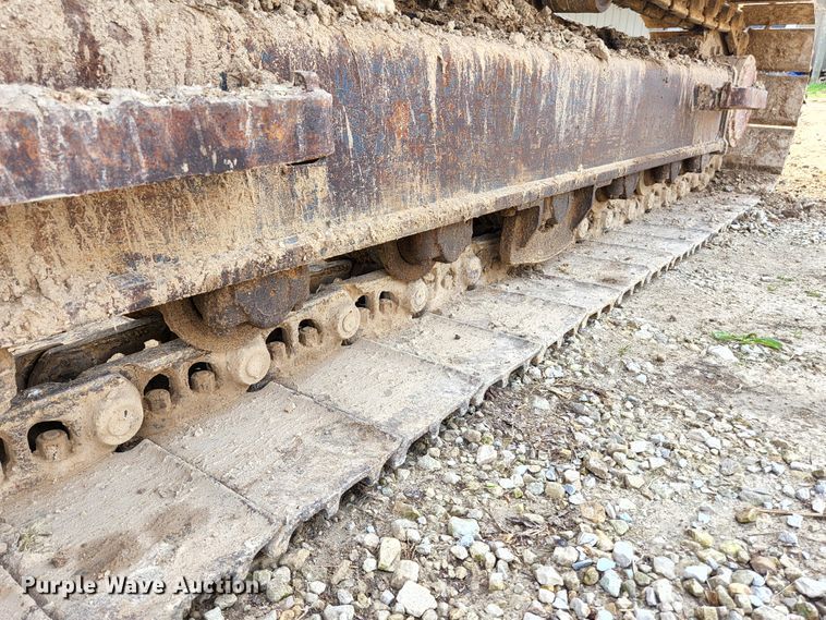 image for item KE9739 2005 Kobelco SK135SRLC-1E  excavator