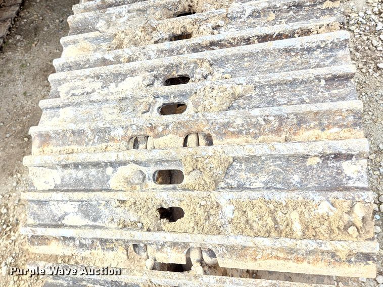 image for item KE9739 2005 Kobelco SK135SRLC-1E  excavator