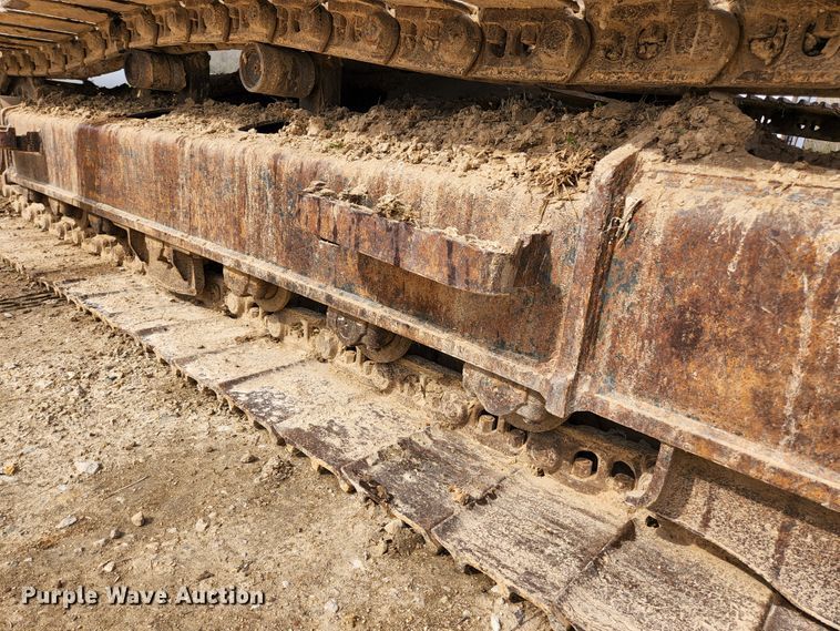 image for item KE9739 2005 Kobelco SK135SRLC-1E  excavator