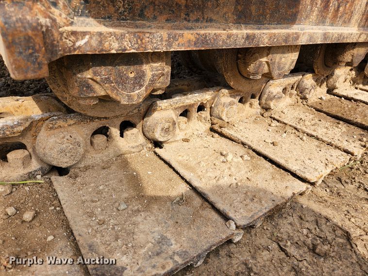 image for item KE9739 2005 Kobelco SK135SRLC-1E  excavator