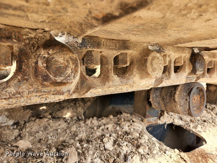 image for item KE9739 2005 Kobelco SK135SRLC-1E  excavator