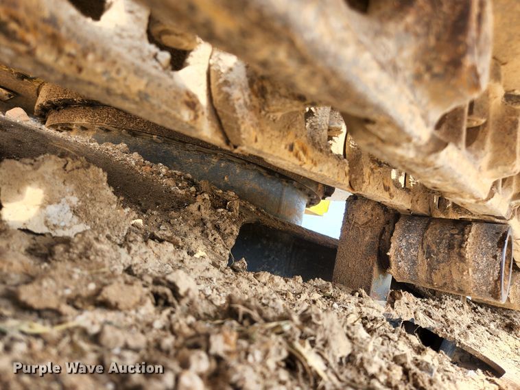 image for item KE9739 2005 Kobelco SK135SRLC-1E  excavator