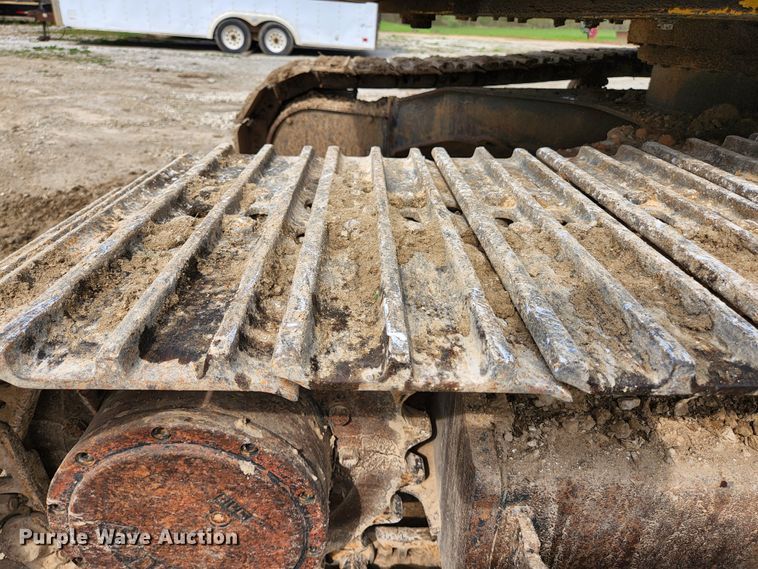 image for item KE9739 2005 Kobelco SK135SRLC-1E  excavator