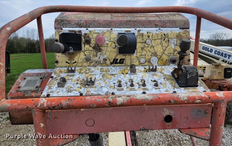 image for item KE9741 1998 JLG 40H  boom lift