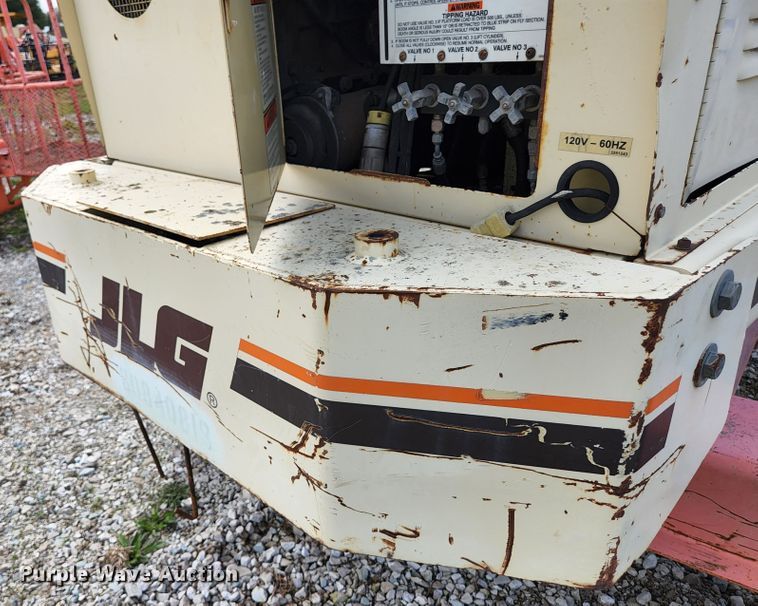 image for item KE9741 1998 JLG 40H  boom lift