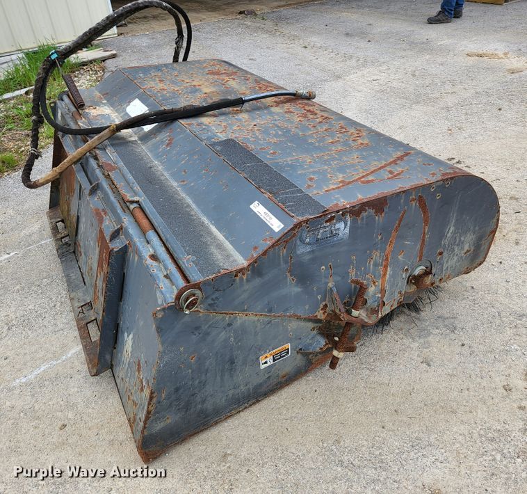 image for item KE9745 2003 FCC 72"W skid steer broom