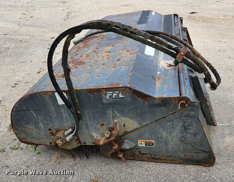 image for item KE9745 2003 FCC 72"W skid steer broom