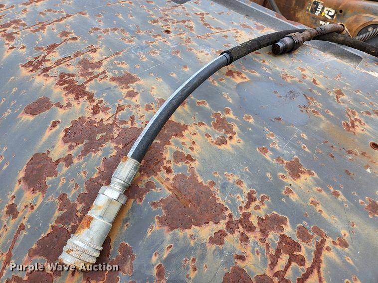 image for item KE9745 2003 FCC 72"W skid steer broom