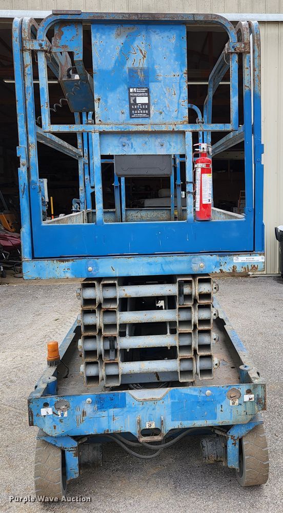 image for item KE9746 2014 Genie GS-3246  scissor lift
